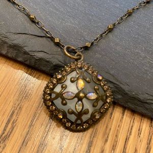 Vintage Sorrelli Pendant Necklace Opalescent And Amber Crystals Stones Gorgeous